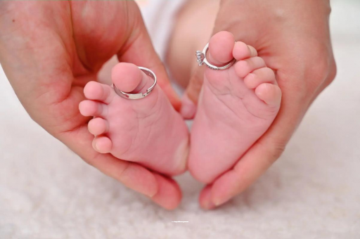 借卵生子机构宝宝发烧手心比额头烫 借卵生子机构宝宝发烧手心比额头烫